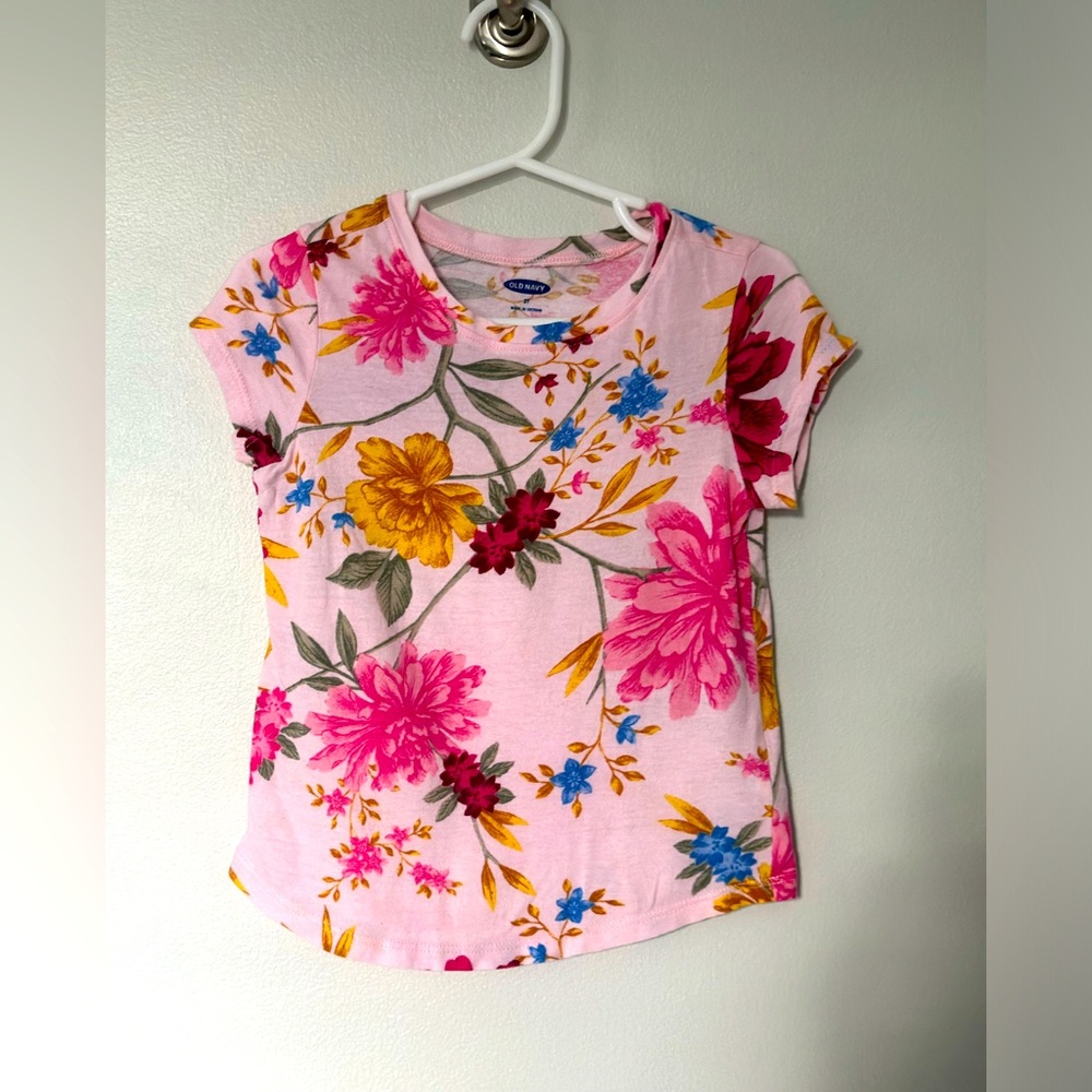 Old Navy Short Sleeve Floral Top Size: 2T Like New